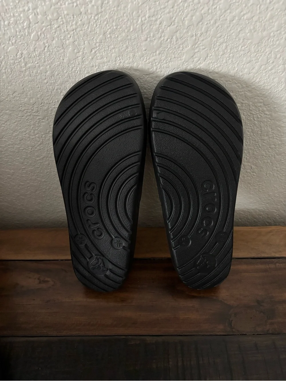 🖤Unisex CROCS Black Slide Sandals with Embossed Logo🖤